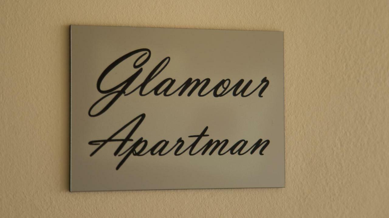 Apartamento Glamour Apartman Eger Exterior foto