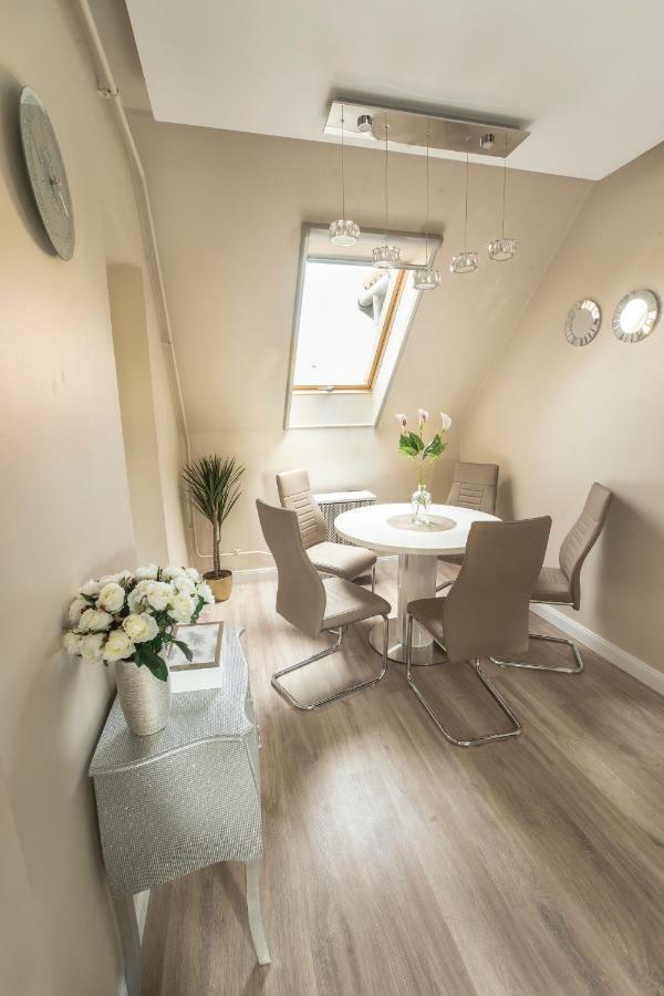 Apartamento Glamour Apartman Eger Exterior foto